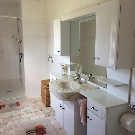 Familienhof Mueritz Apartmán *